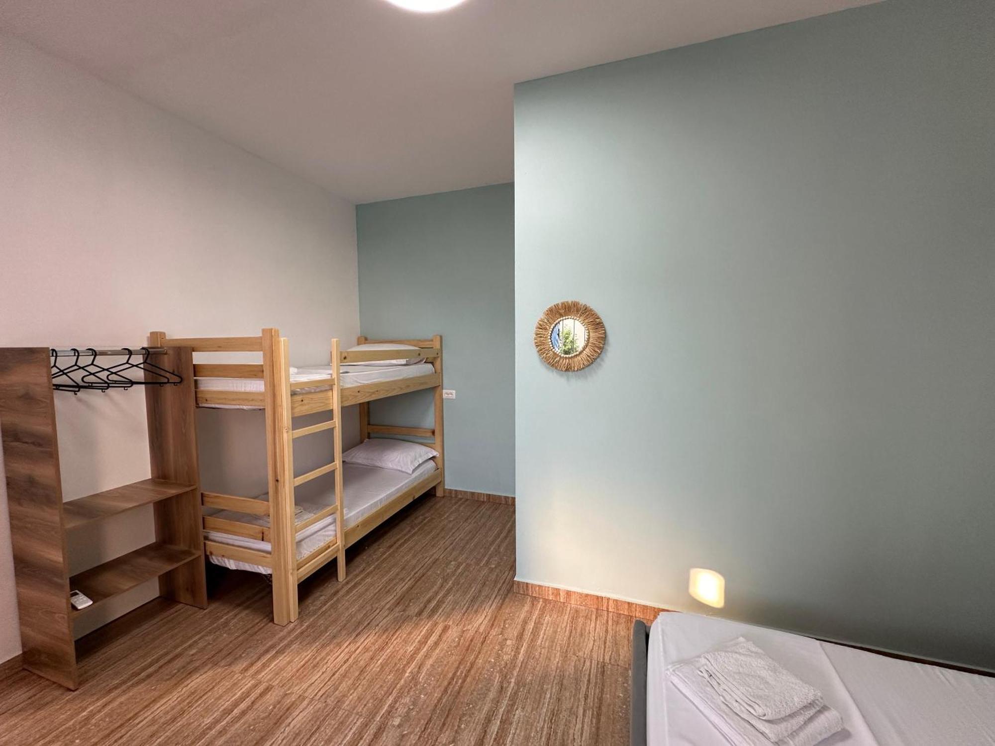 Las Palmas Guesthouse Shkoder Exterior photo
